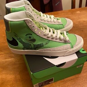 Nike Blazer Mid ‘77 University Of Oregon Men’s Basketball’ PE Size 10.5